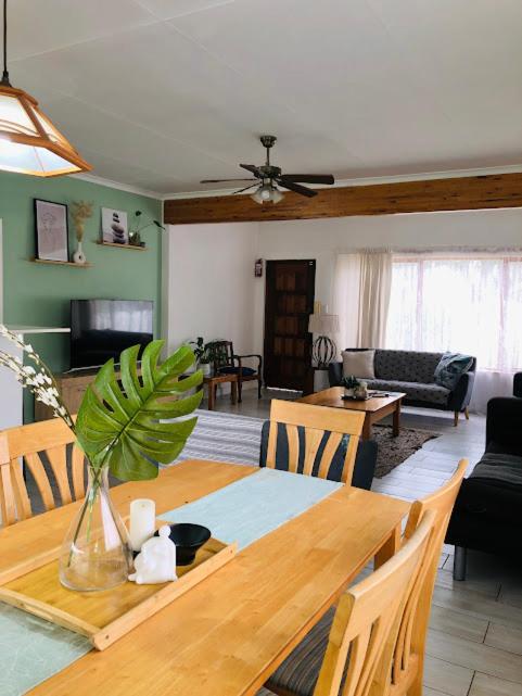 Danville Forest Guest House & Apartments เดอร์บัน ภายนอก รูปภาพ