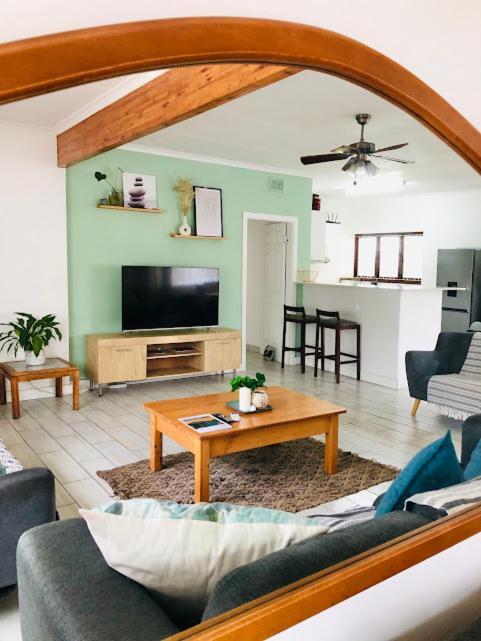 Danville Forest Guest House & Apartments เดอร์บัน ภายนอก รูปภาพ