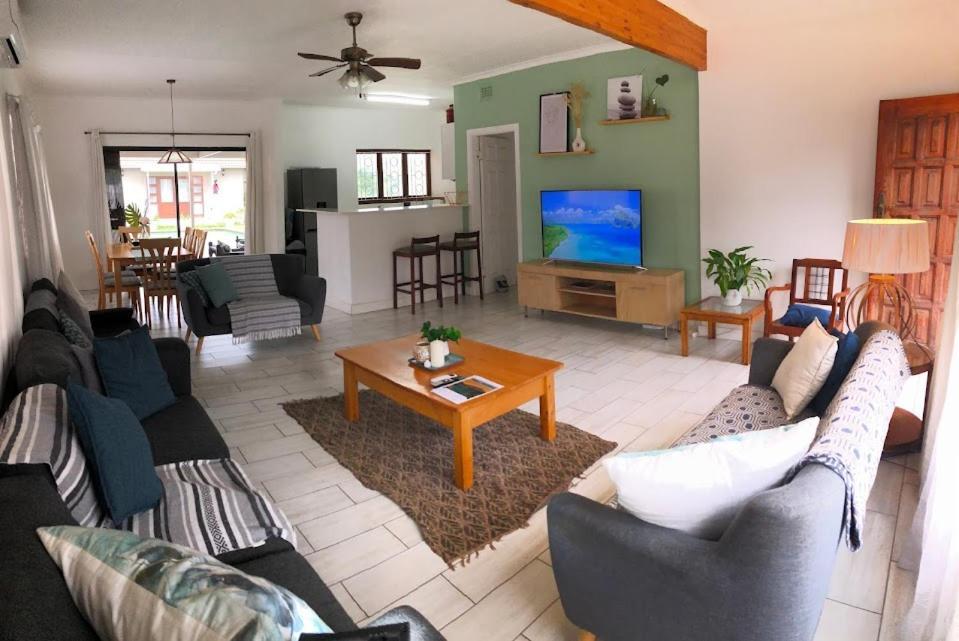 Danville Forest Guest House & Apartments เดอร์บัน ภายนอก รูปภาพ