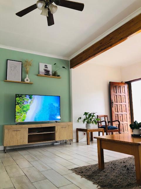 Danville Forest Guest House & Apartments เดอร์บัน ภายนอก รูปภาพ